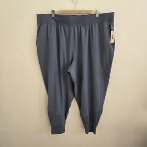 3/$30 Joe Fresh + Active Blue Cuffed Pants Size 2X